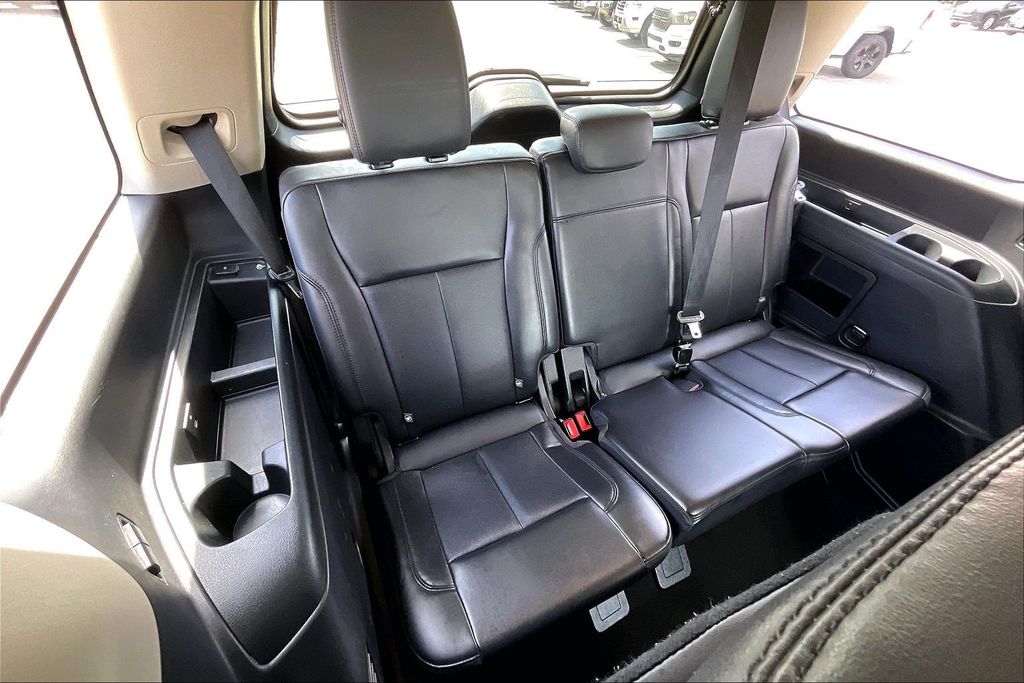 Used 2024 Ford Expedition XLT 4D Sport Utility