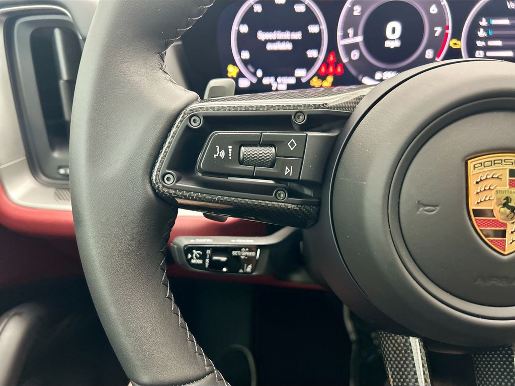 Thumbnail: 2026 Porsche Cayenne - 13