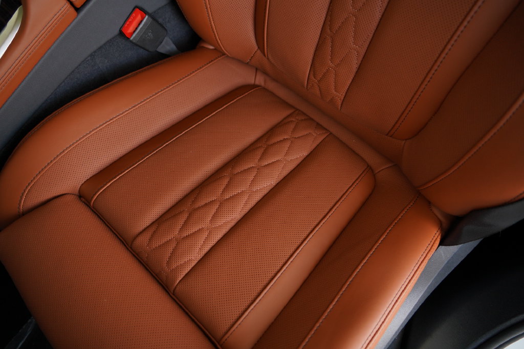 Thumbnail: 2027 BMW X7 - 13