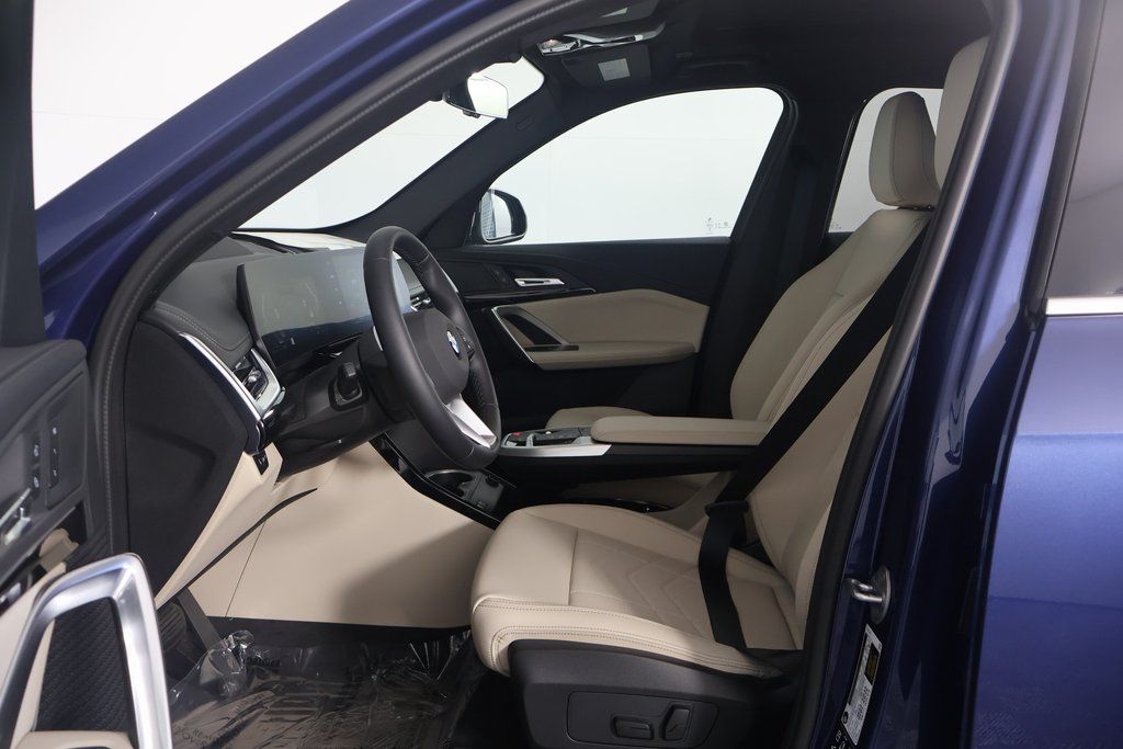 Thumbnail: 2025 BMW X1 - 5