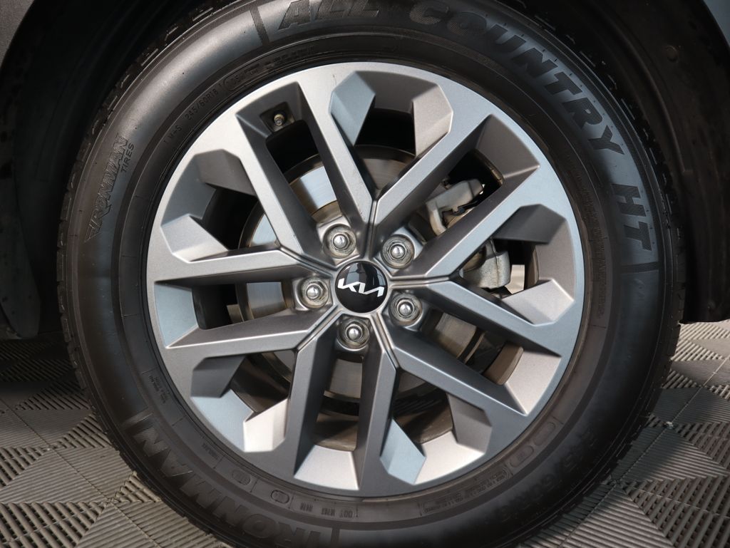 Thumbnail: 2024 Kia Telluride - 32