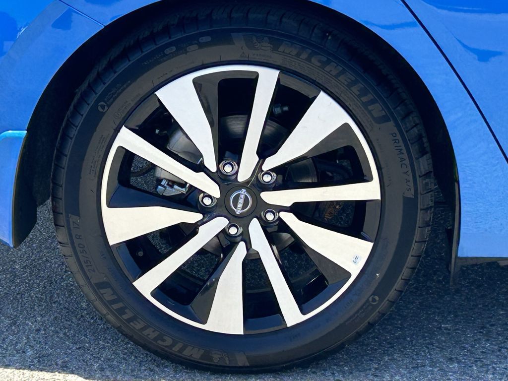 2024 Nissan Sentra SV - Photo 9