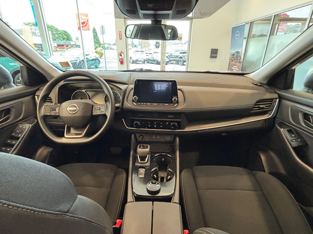 2025 Nissan Rogue S