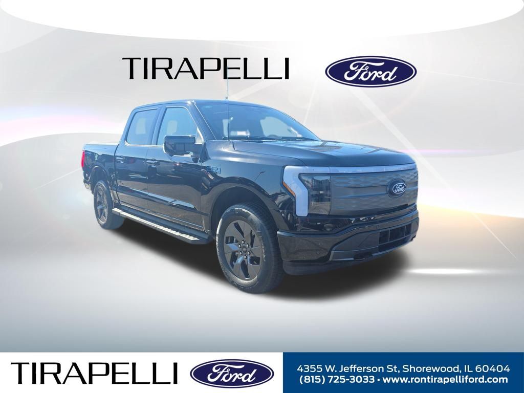 Certified Used 2025 Black Ford Lariat image 7
