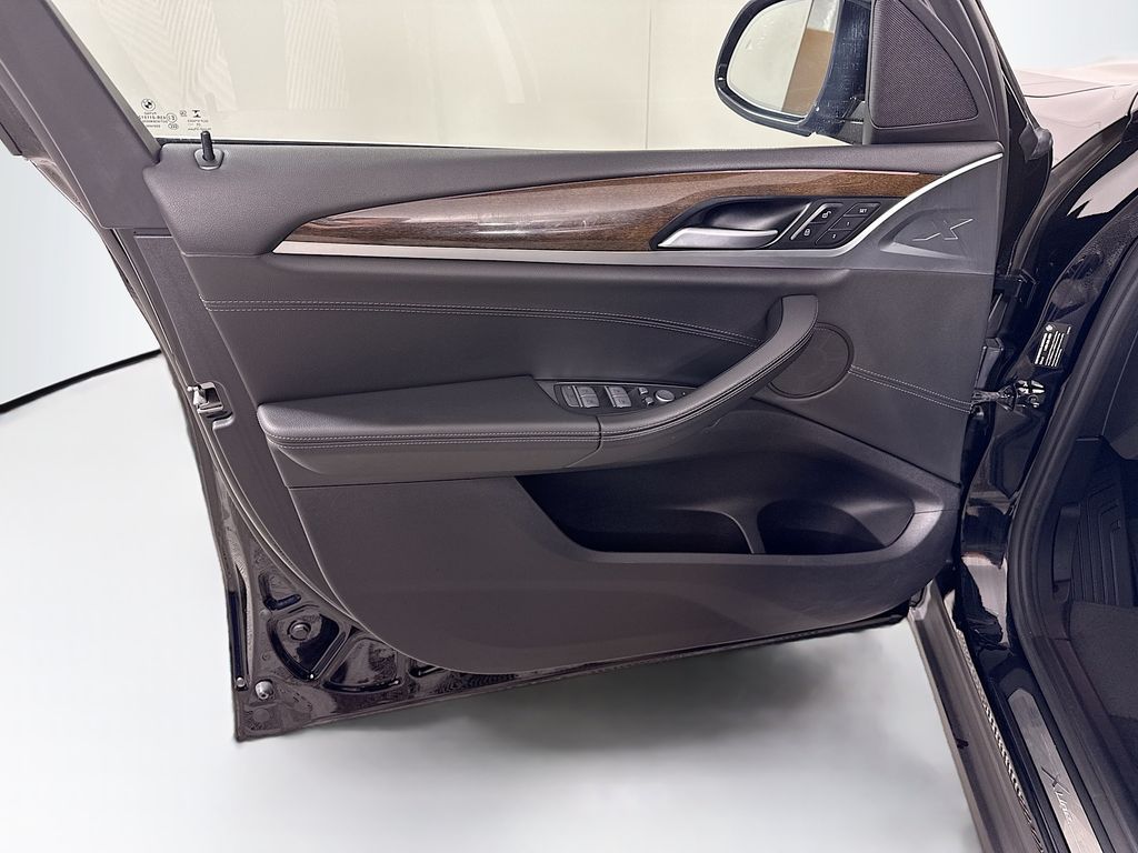 Thumbnail: 2021 BMW X3 - 25