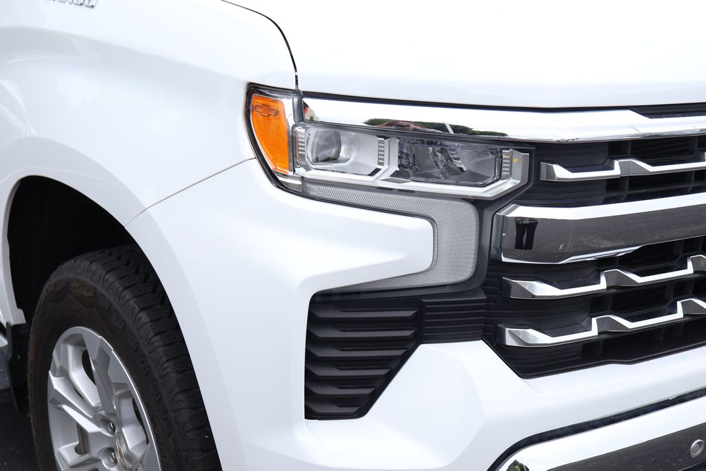 2023 Chevrolet Silverado 1500 LTZ 4
