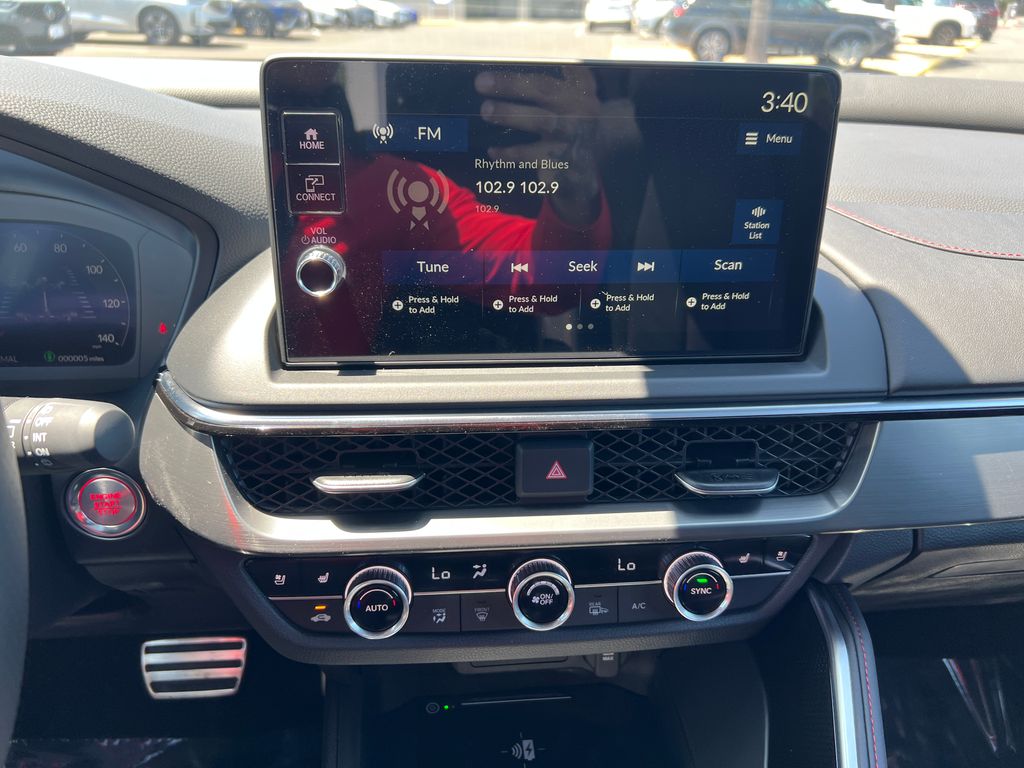 Thumbnail: 2025 Acura ADX - 18