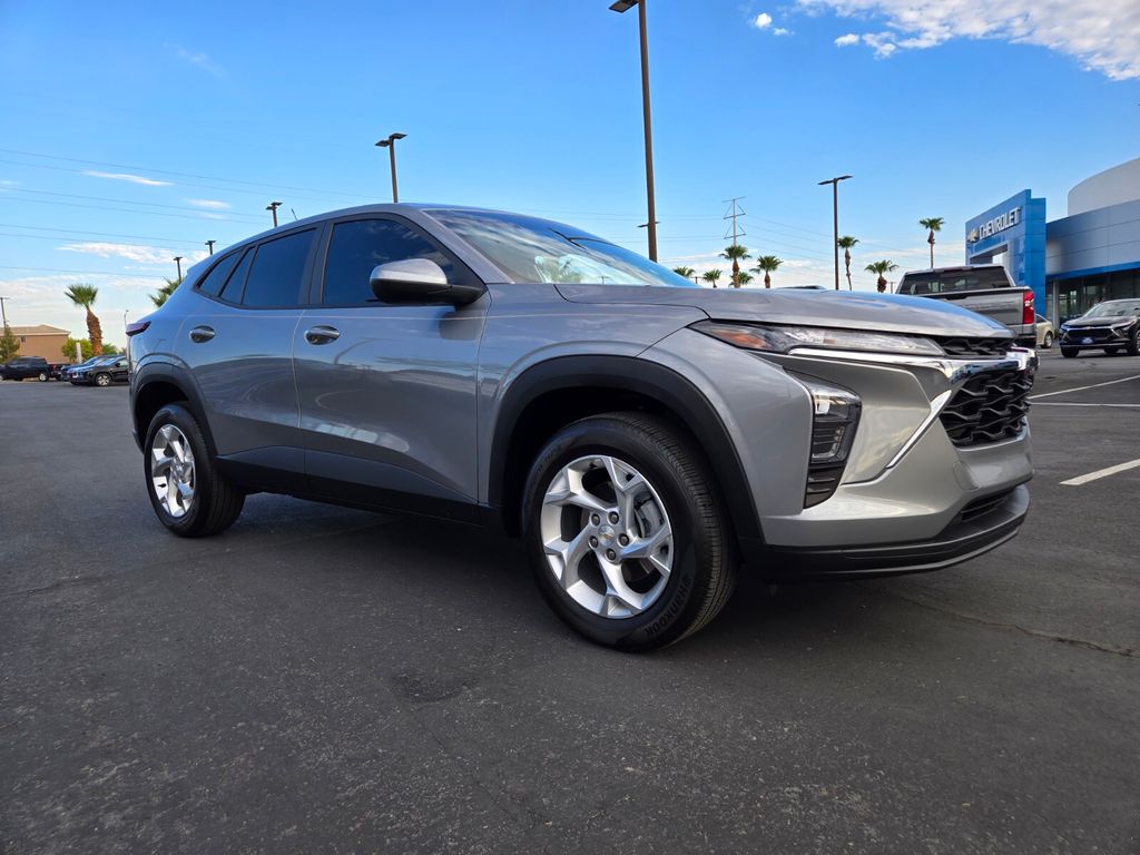 Sterling Gray Metallic 2024 Chevrolet Trax SUV / Crossover Front-Wheel Drive 6-Speed Automatic