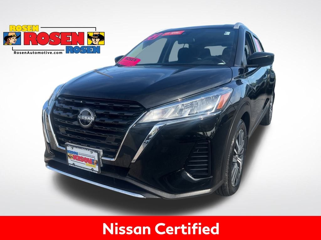 The 2022 Nissan Kicks SV photos