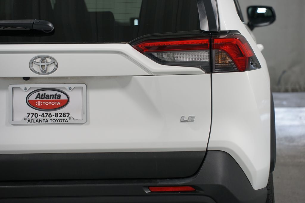 Thumbnail: 2023 Toyota RAV4 - 10