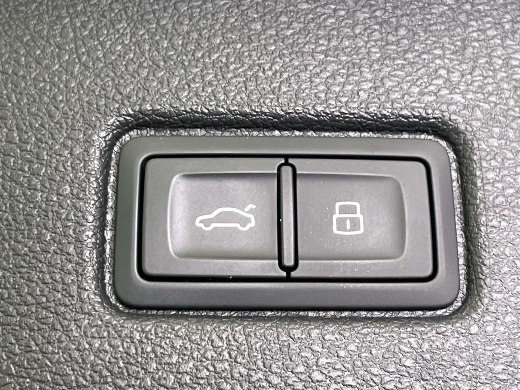 2025 Audi Q7 45 Premium Plus Blue at Audi Porsche Sewickley