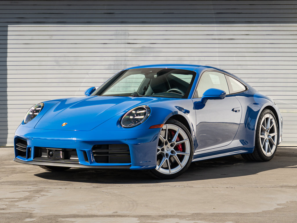 2025 Porsche 911 Carrera S Coupe RWD