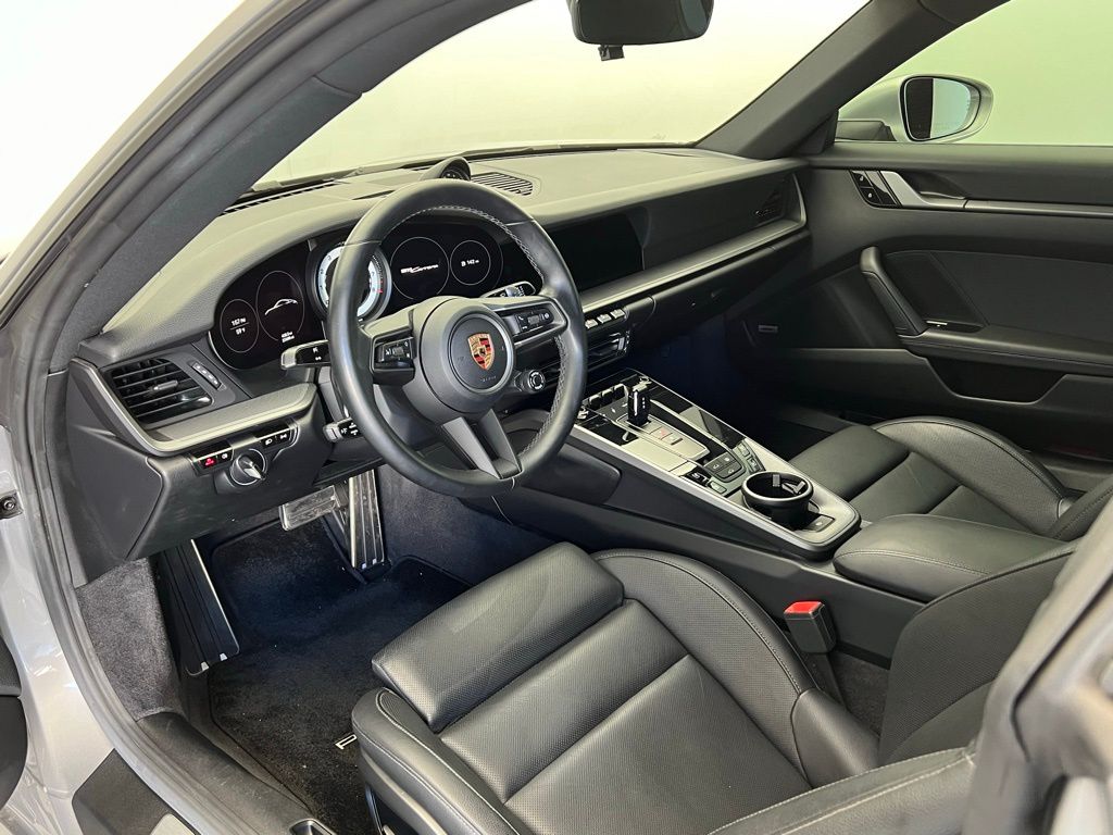 Thumbnail: 2020 Porsche 911 - 4