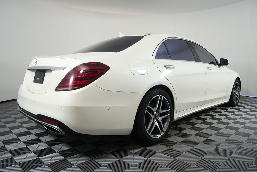 Thumbnail: 2020 Mercedes-Benz S-Class - 3