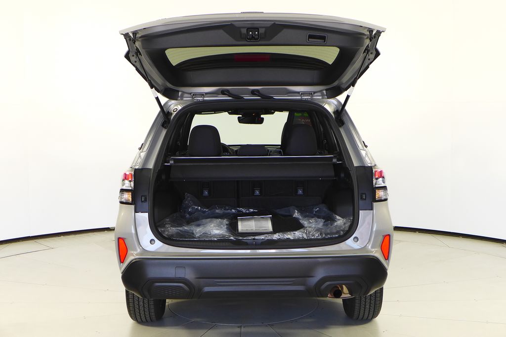 2025 Subaru Forester Premium 10