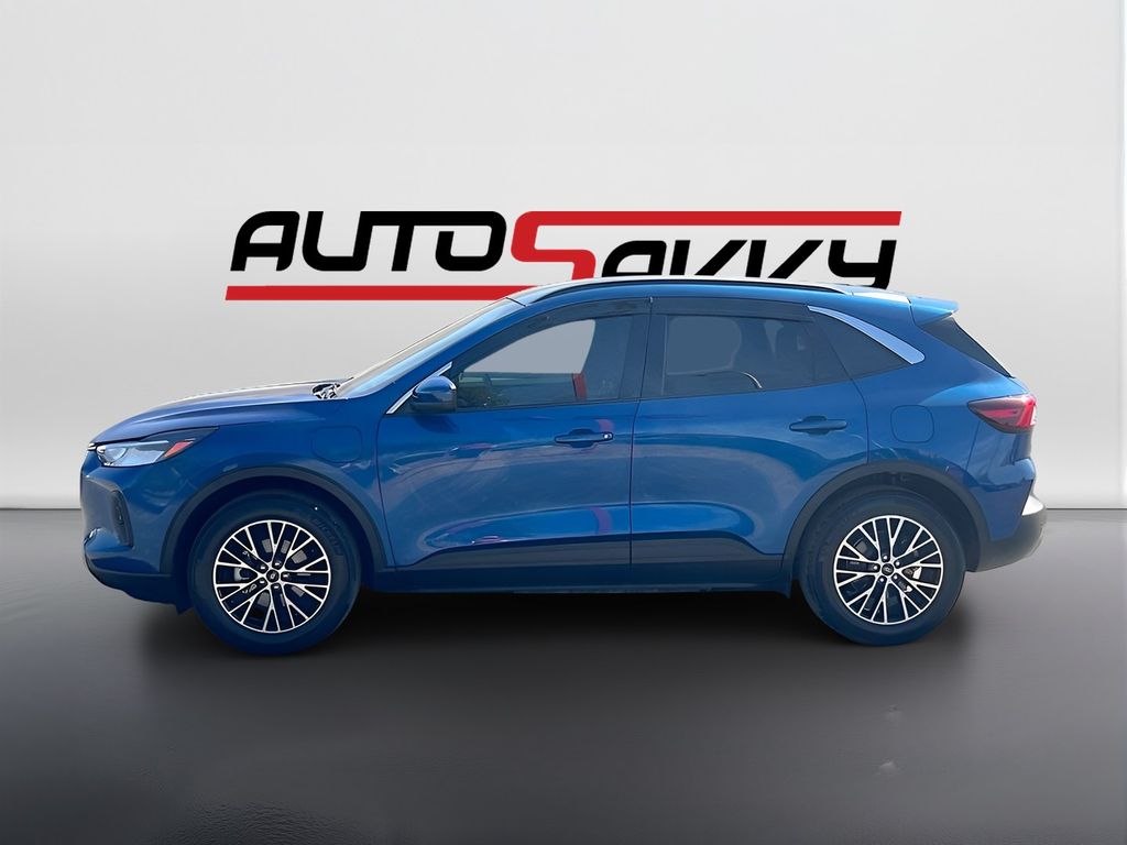 Used 2023 Blue Ford Base image 4