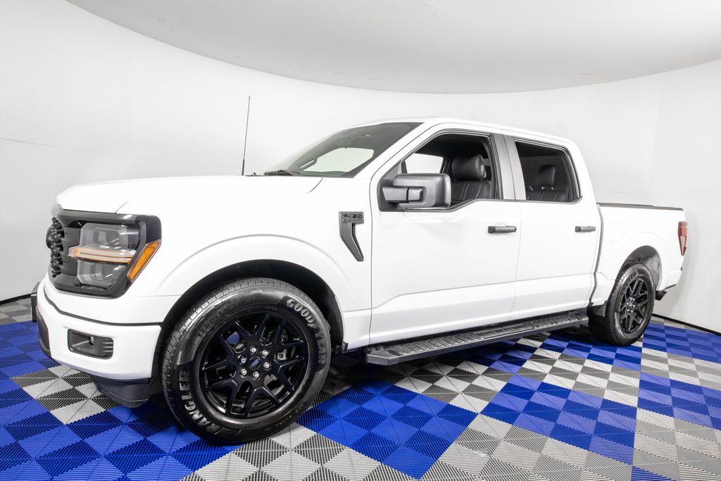Oxford White 2025 Ford F-150 STX 4dr SuperCrew RWD Pickup Truck 4X2 Automatic