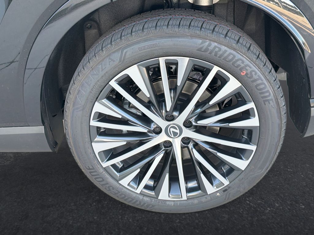 Thumbnail: 2026 Lexus RX - 31