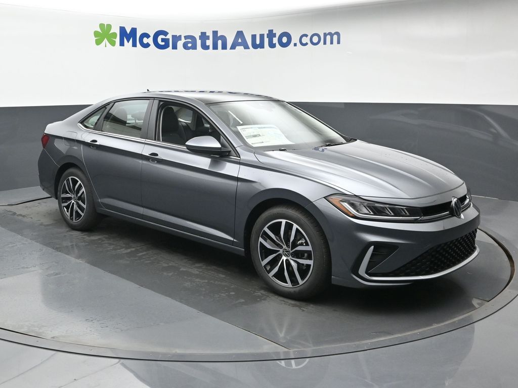 2025 Volkswagen Jetta SE's photo