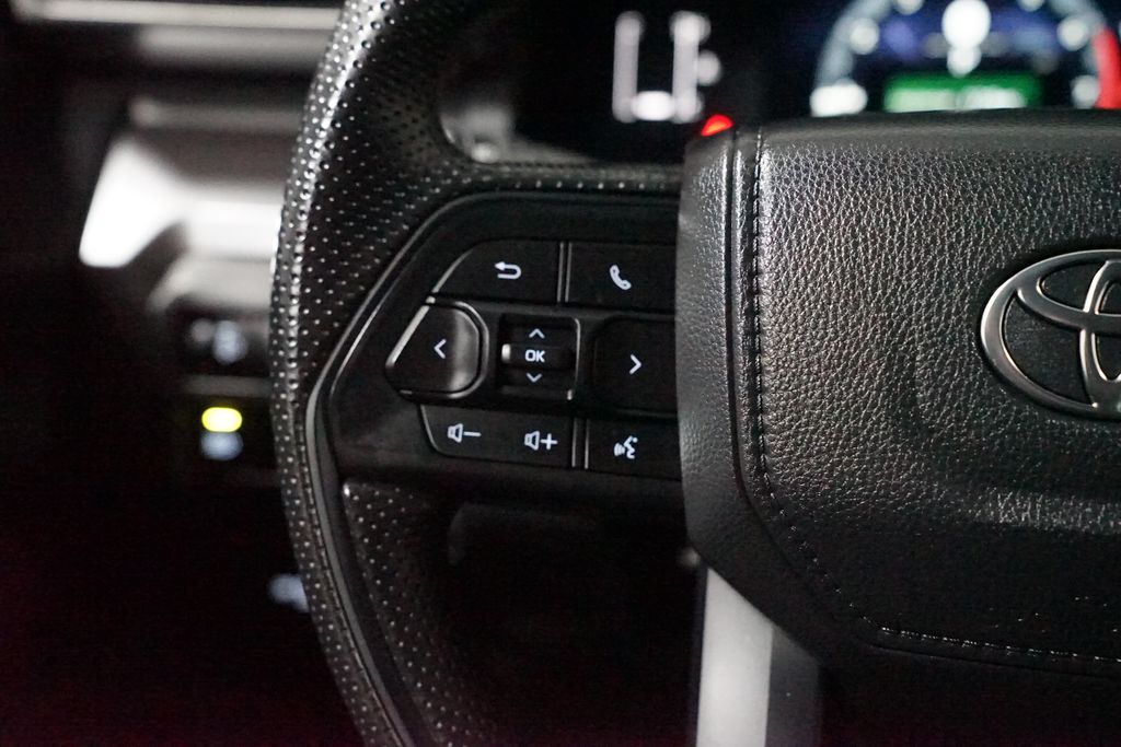 Thumbnail: 2024 Toyota Tacoma - 15