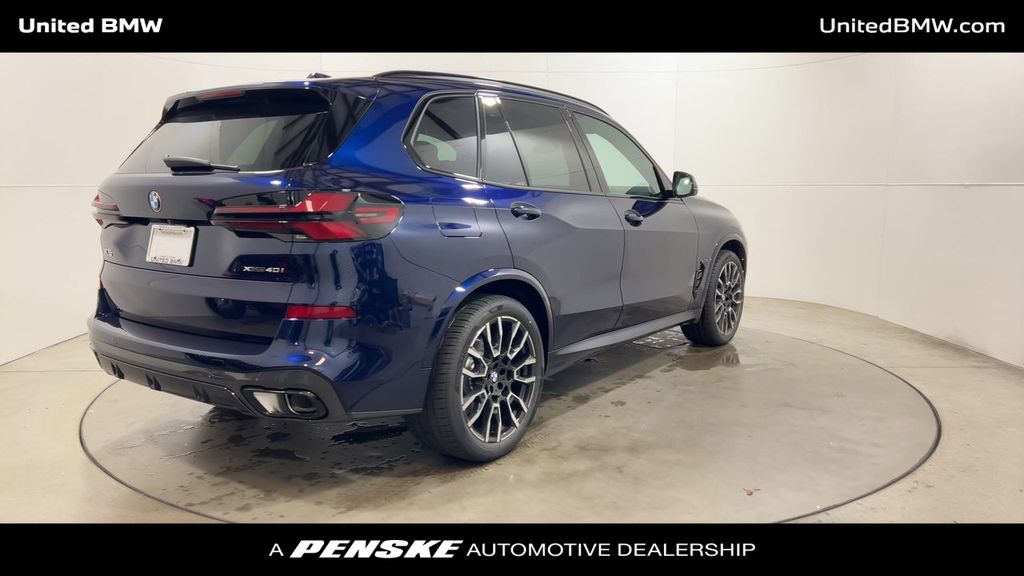 Thumbnail: 2026 BMW X5 - 8