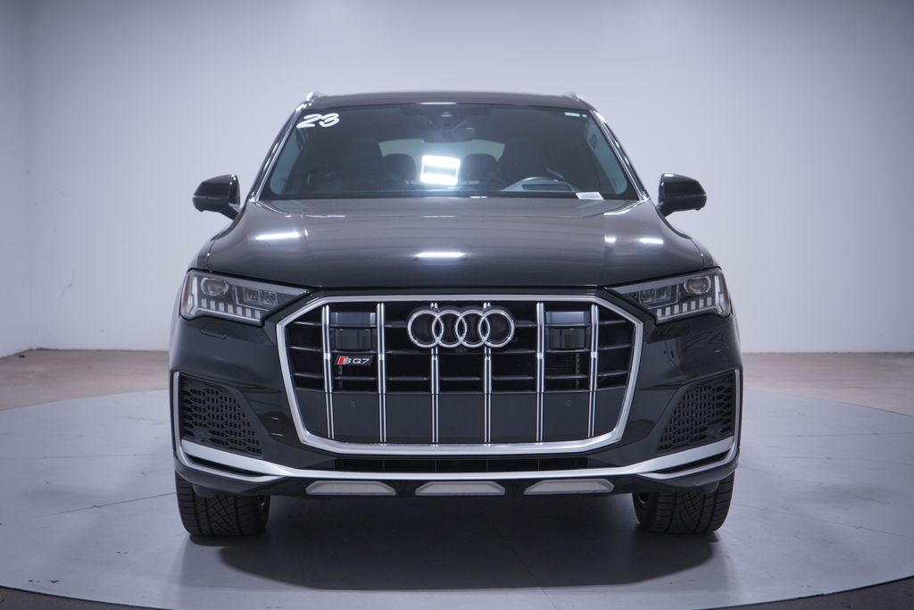 Thumbnail: 2023 Audi SQ7 - 4