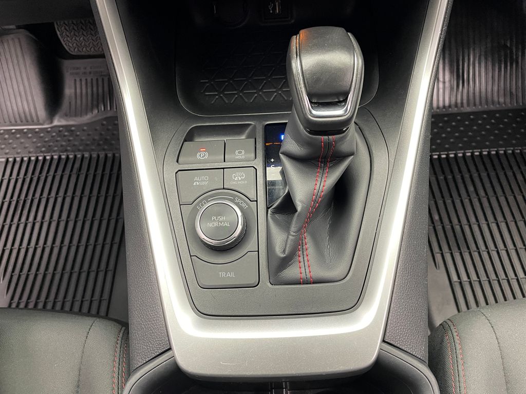 Thumbnail: 2024 Toyota RAV4 - 29