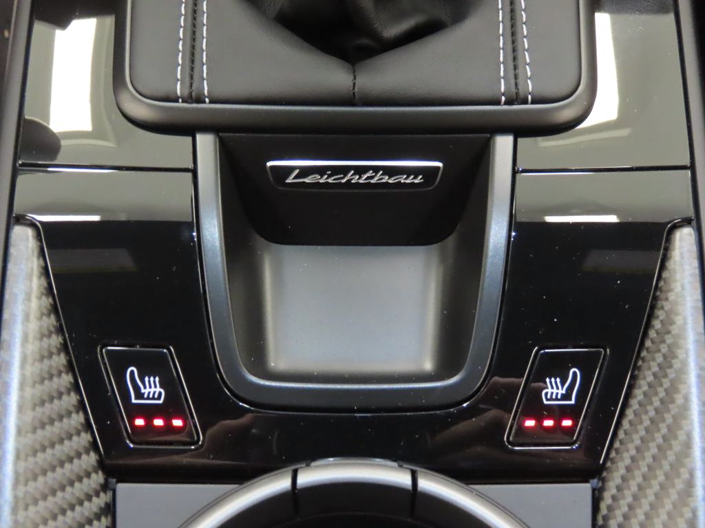 Thumbnail: 2026 Porsche 911 - 29