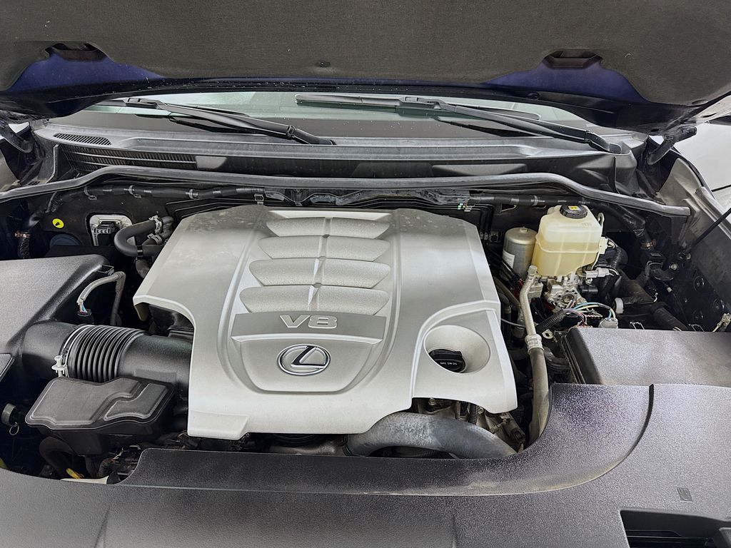 2019 Lexus LX 570 30