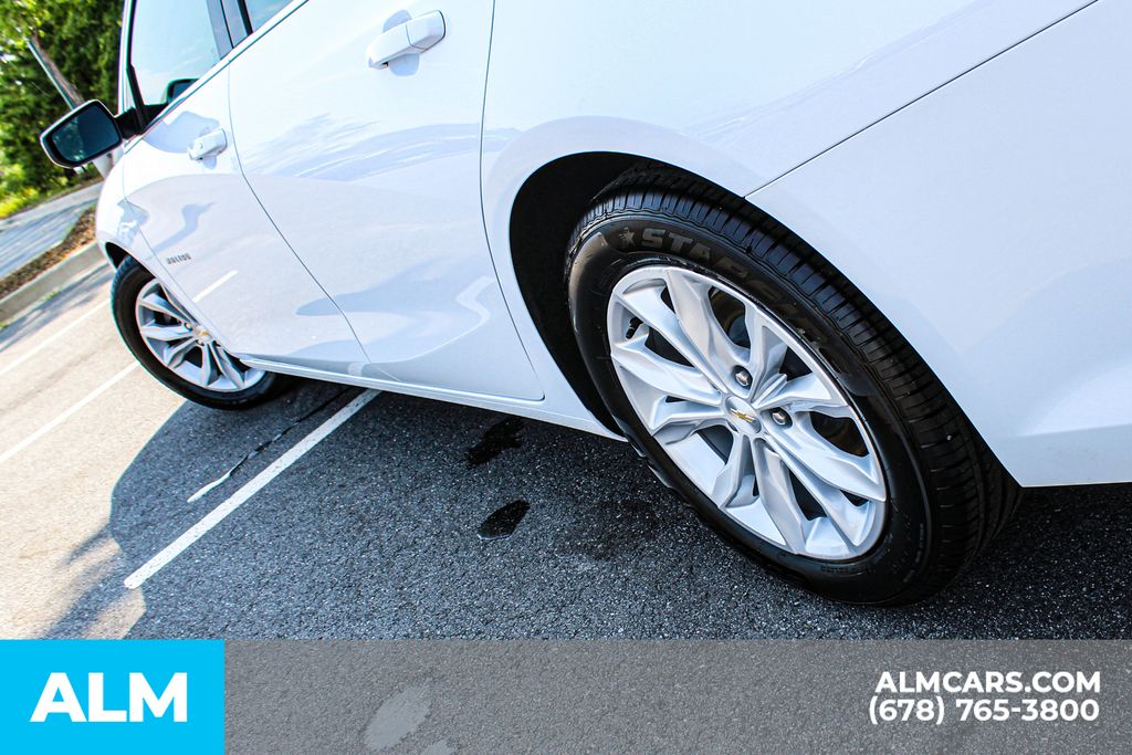 Used 2024 White Chevrolet LT image 14