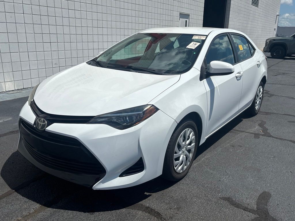  2017 Toyota Corolla LE   