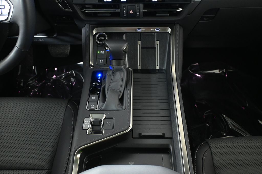 Thumbnail: 2025 Lexus GX - 23