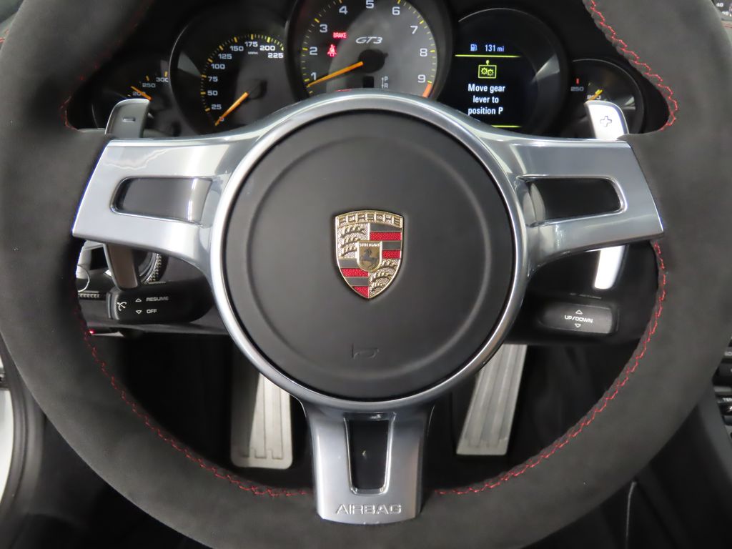 Thumbnail: 2014 Porsche 911 - 18