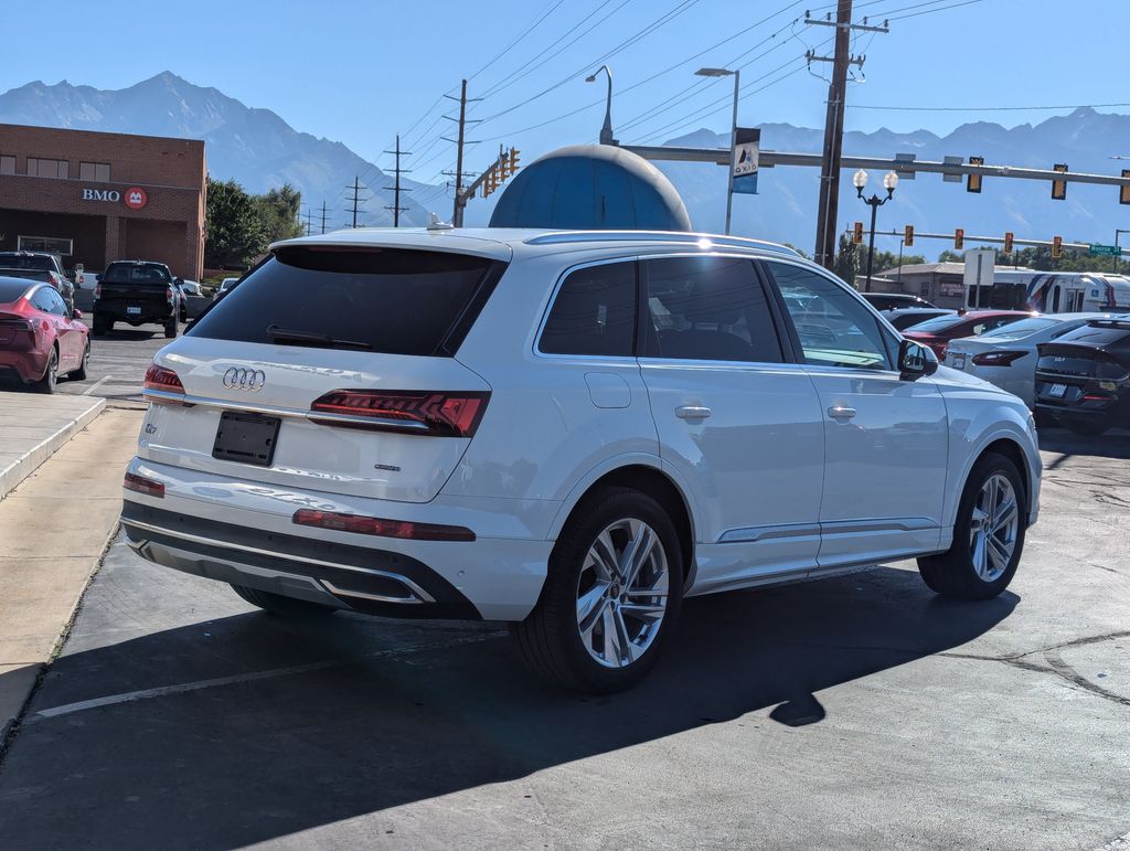 2022 Audi Q7 45 Premium Plus 4