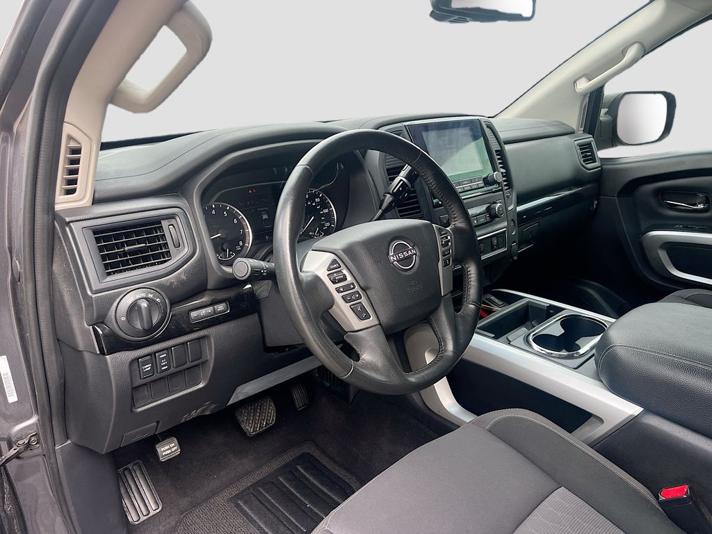 Used 2024 Gray Nissan SV image 9