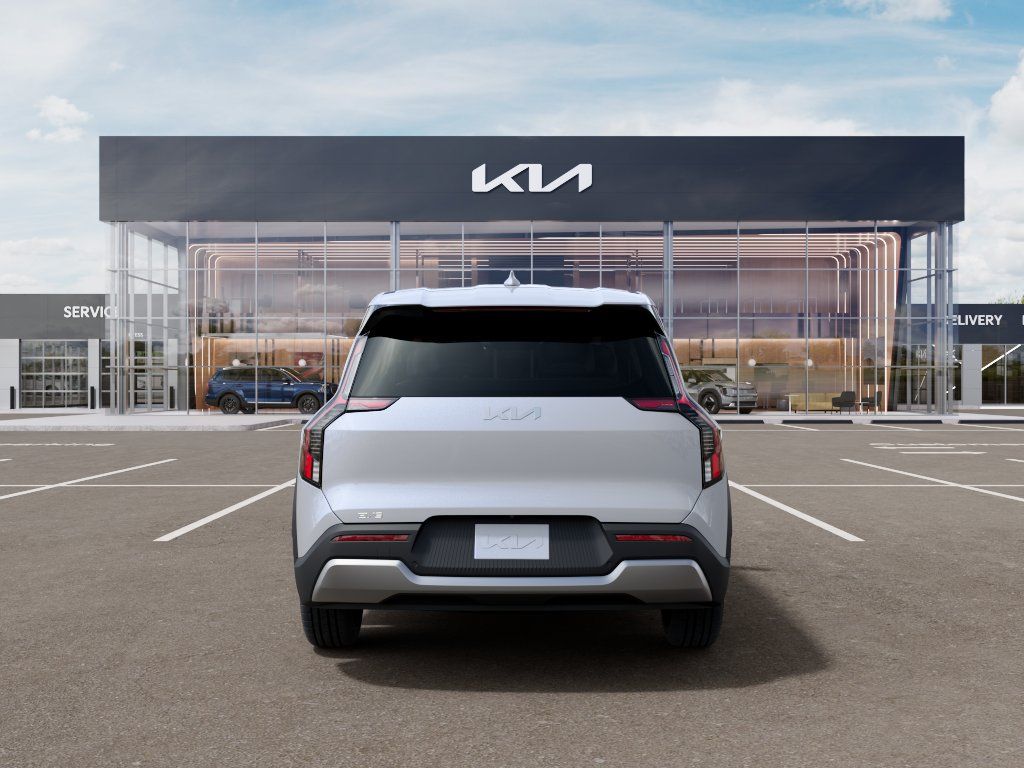 New 2026 Glacial White Pearl Kia Light image 5