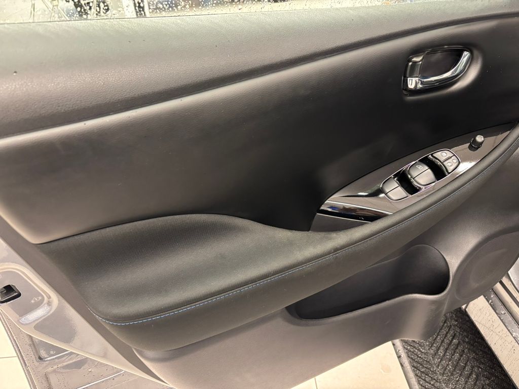 2023 Nissan Leaf SV Plus