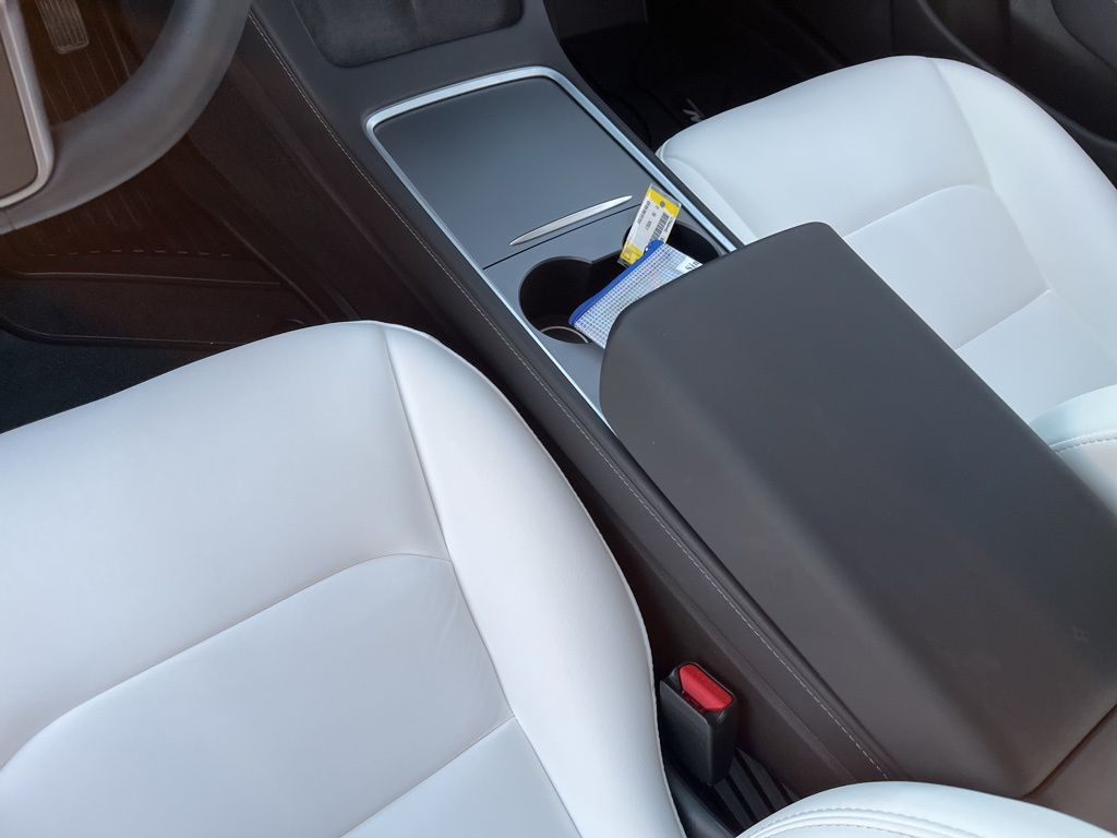 Thumbnail: 2021 Tesla Model 3 - 16