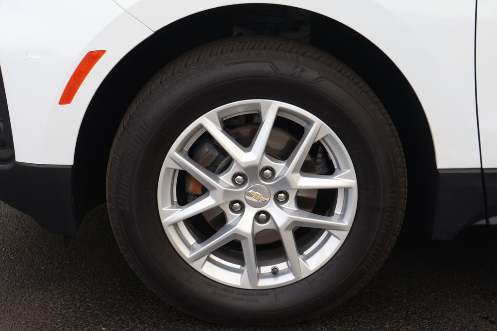 Thumbnail: 2024 Chevrolet Equinox - 13