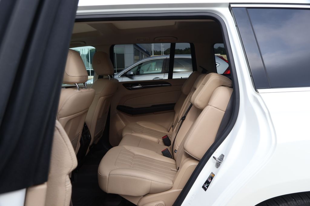 Thumbnail: 2019 Mercedes-Benz GLS - 28