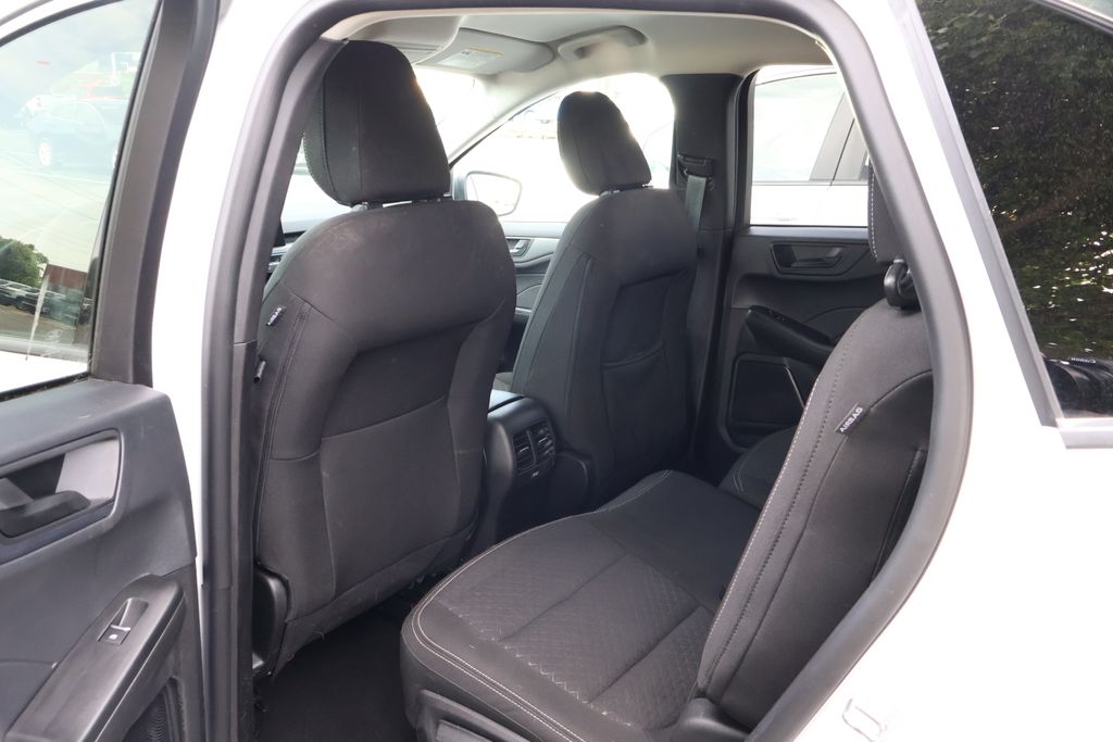 2023 Ford Escape Active 29