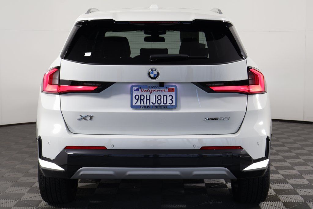 Thumbnail: 2025 BMW X1 - 5