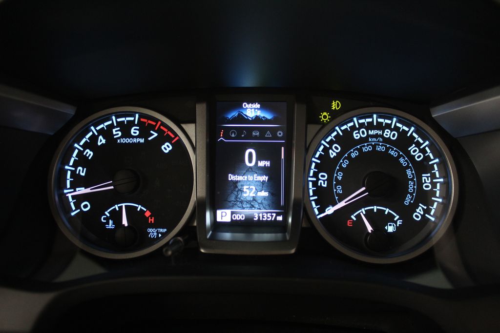 Thumbnail: 2022 Toyota Tacoma - 21
