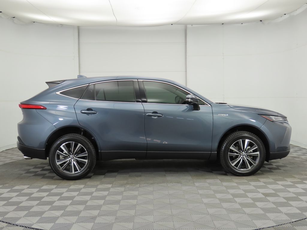 2021 Toyota Venza LE 4