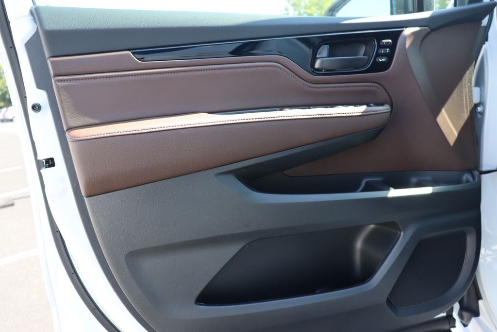 Thumbnail: 2026 Honda Odyssey - 30