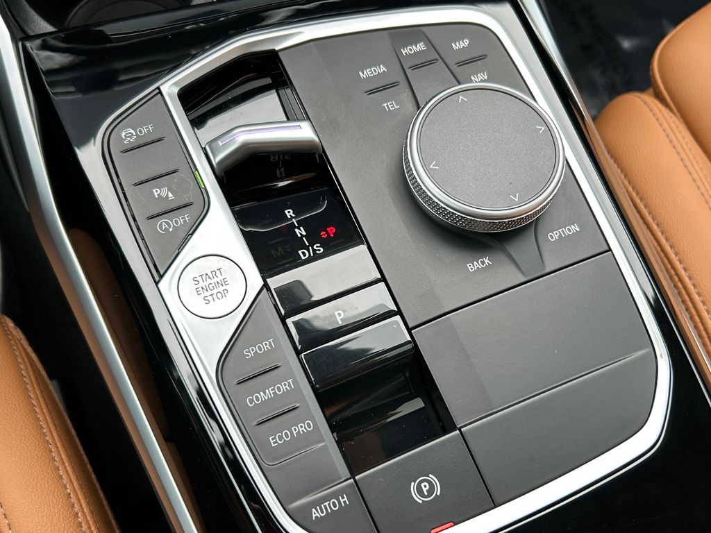 Thumbnail: 2024 BMW 3 Series - 28