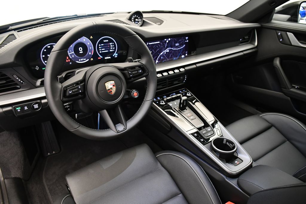 Thumbnail: 2025 Porsche 911 - 20