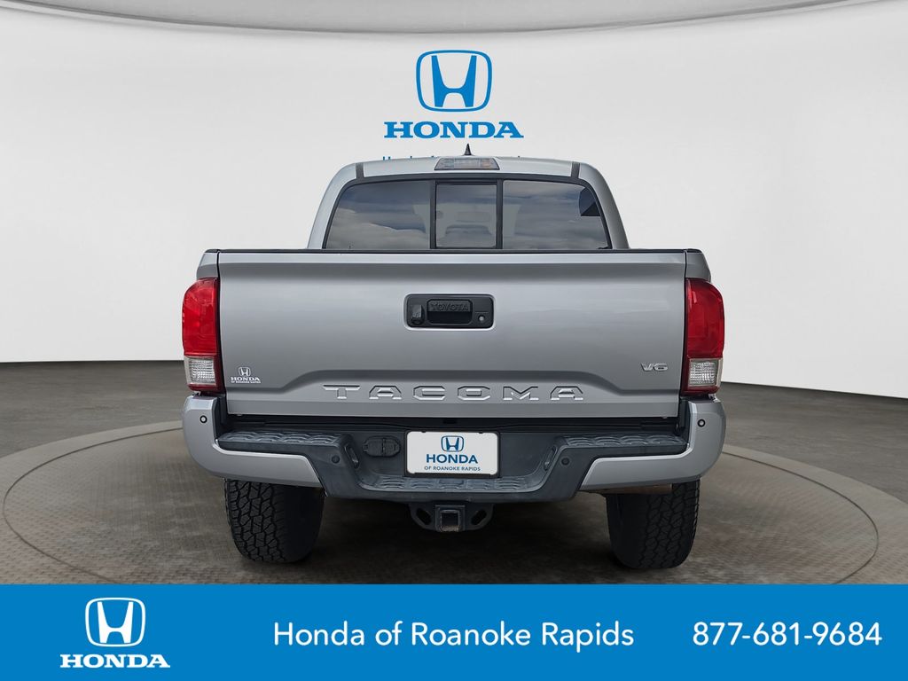 Used 2016 Toyota Tacoma Truck