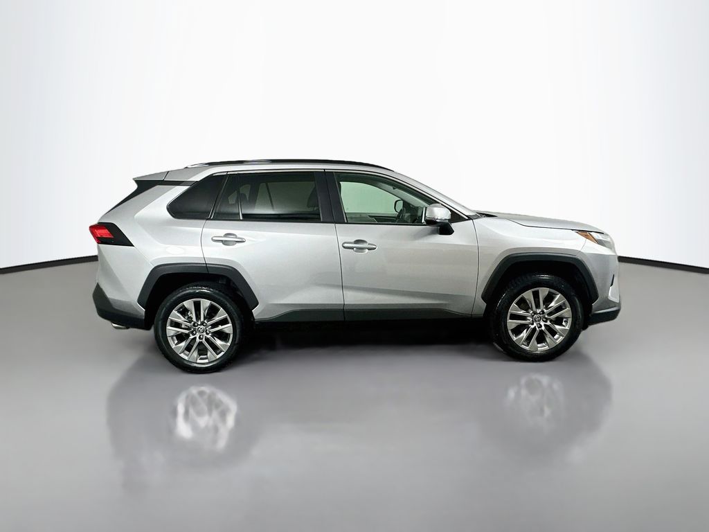Thumbnail: 2023 Toyota RAV4 - 4