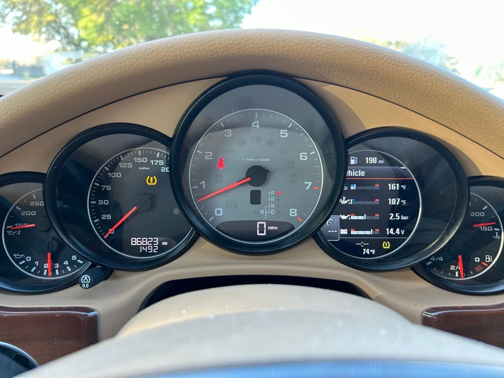 Thumbnail: 2012 Porsche Panamera - 22